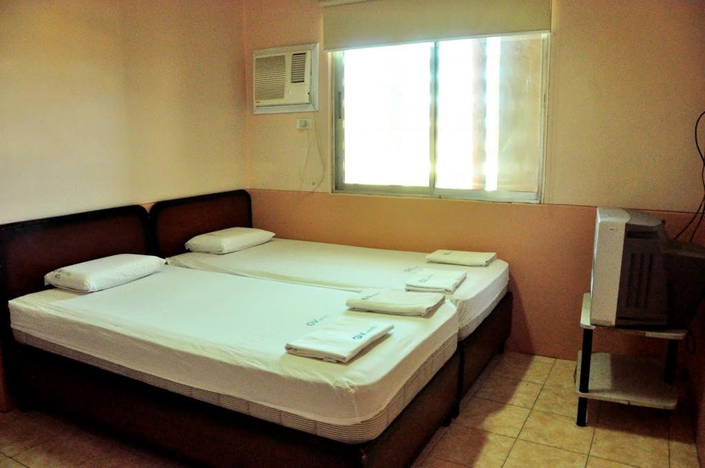 Gv Hotel - Camiguin Mambajao Quarto foto