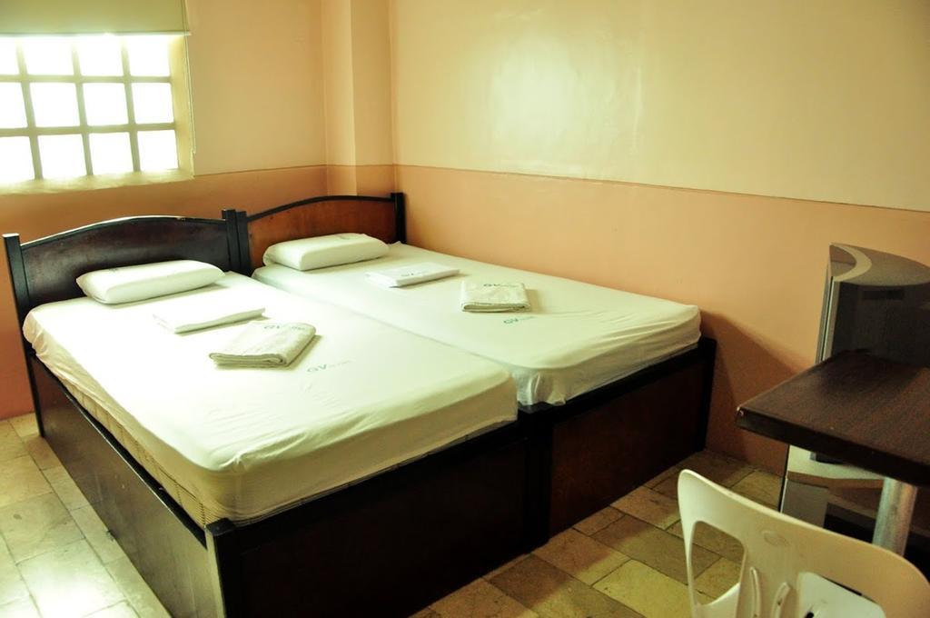 Gv Hotel - Camiguin Mambajao Quarto foto